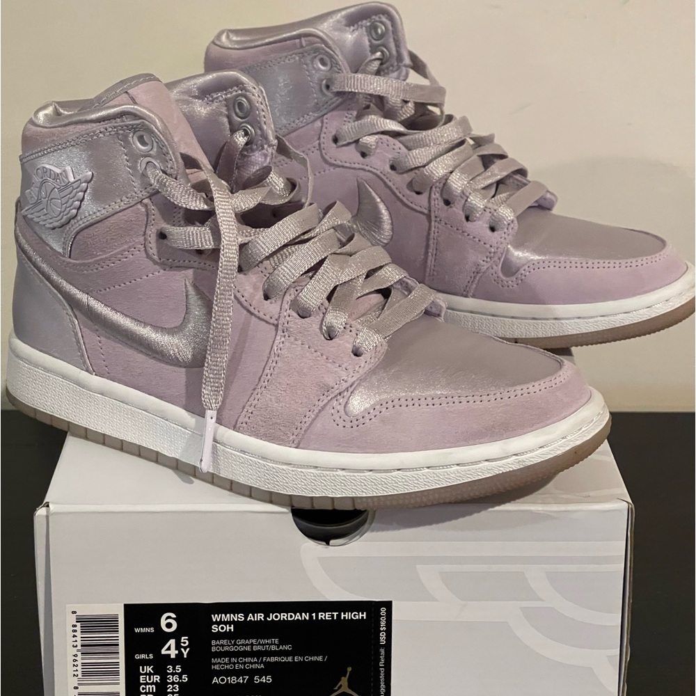 Air Jordan 1 Retro High “Season Of Her” - Barely Grape - size 6 (women’s)
